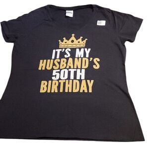 Medium size ladies tshirt , black color‎